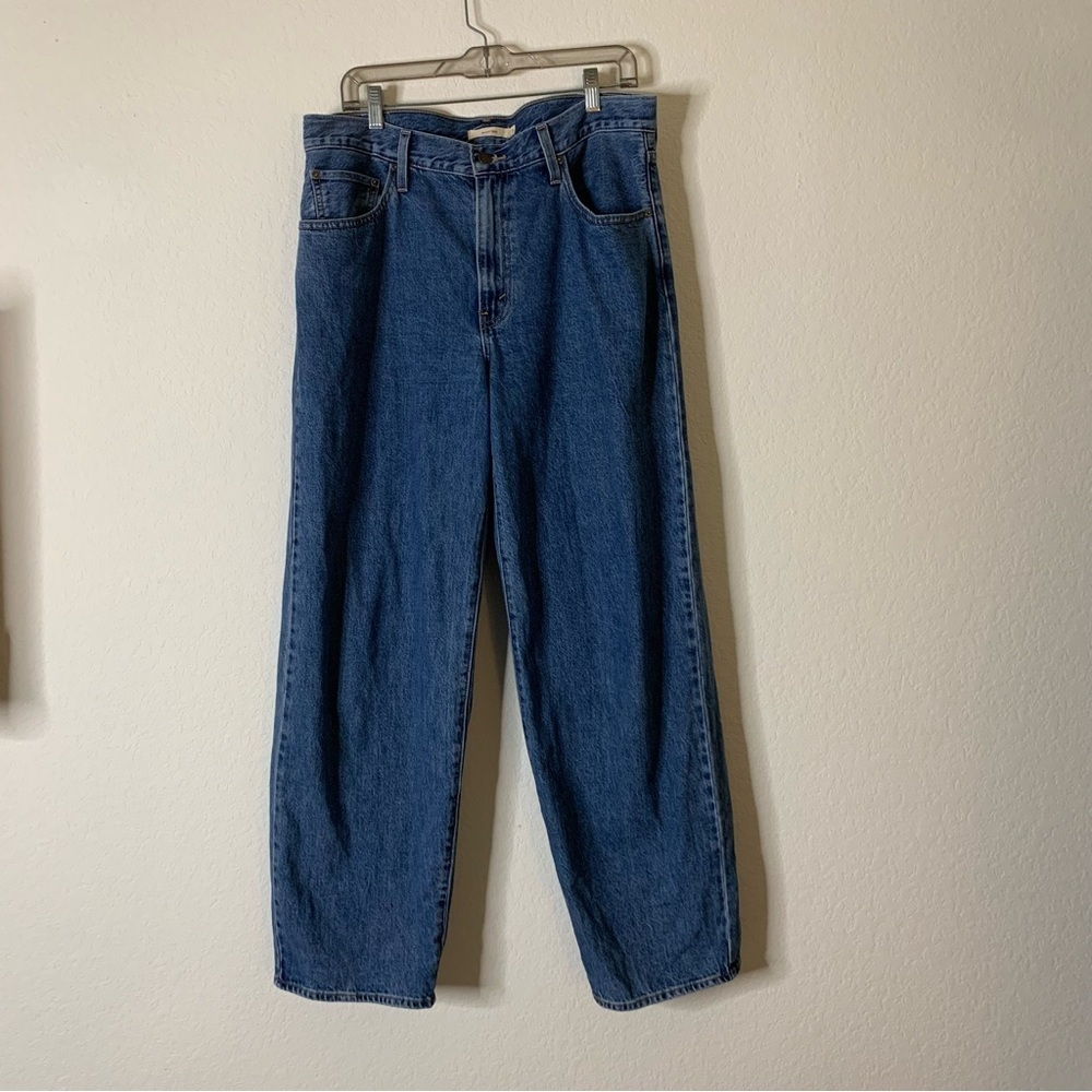 Levi womens blue baggy dad jeans 31